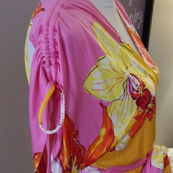 NWOT Diane von Furstenberg floral wrap dress - Picture 3 of 5